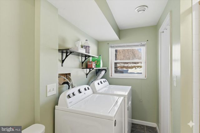 1360 WANDERING WAY, Harrisburg, PA 17110