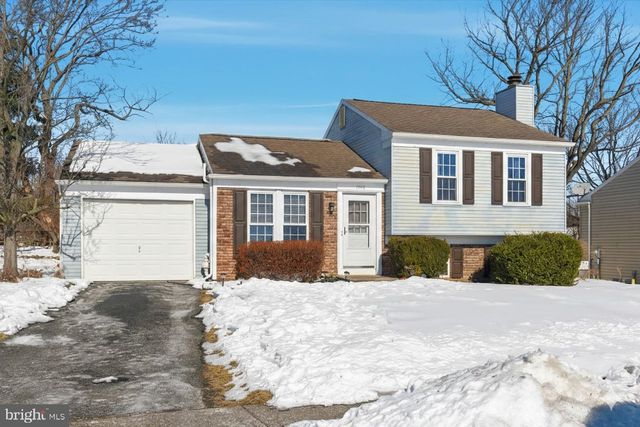 1360 WANDERING WAY, Harrisburg, PA 17110