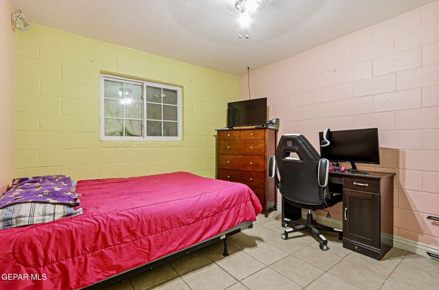 7335 BUCKHORN Street, Canutillo, TX 79835