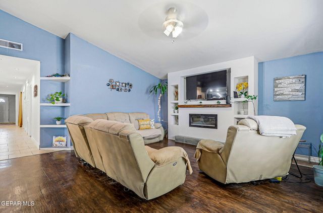 7335 BUCKHORN Street, Canutillo, TX 79835