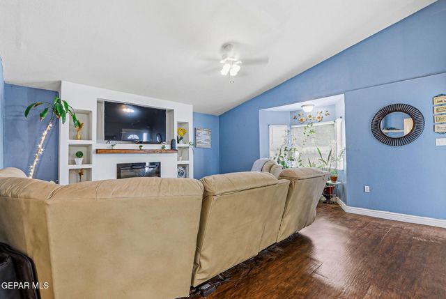 7335 BUCKHORN Street, Canutillo, TX 79835