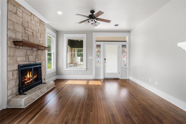 2703 De Soto DR, Austin, TX 78733