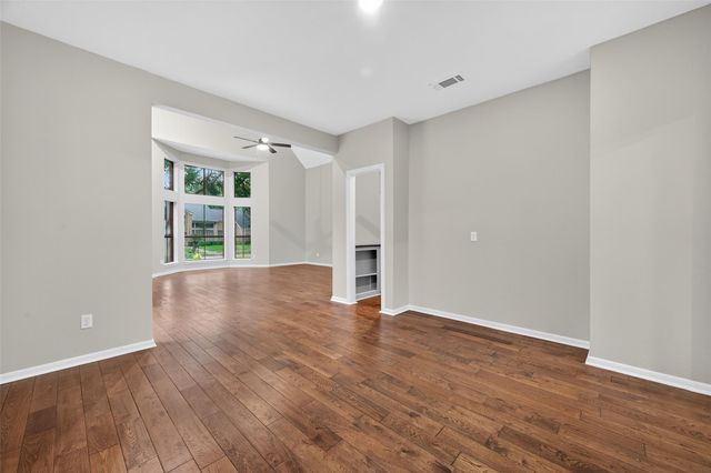 1730 Hodge Lake Lane, Sugar Land, TX 77478
