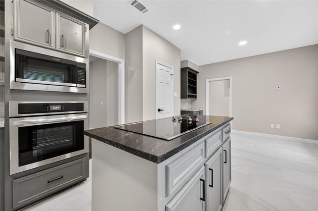 1730 Hodge Lake Lane, Sugar Land, TX 77478
