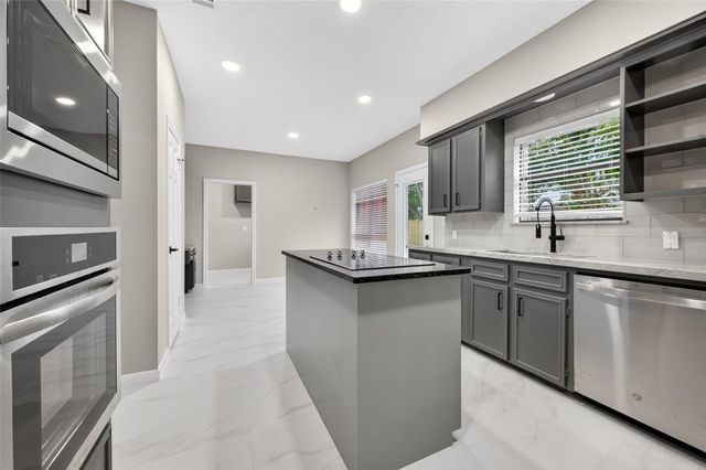 1730 Hodge Lake Lane, Sugar Land, TX 77478
