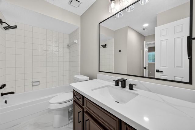 1730 Hodge Lake Lane, Sugar Land, TX 77478