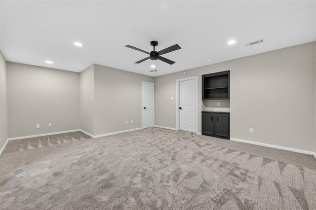 1730 Hodge Lake Lane, Sugar Land, TX 77478