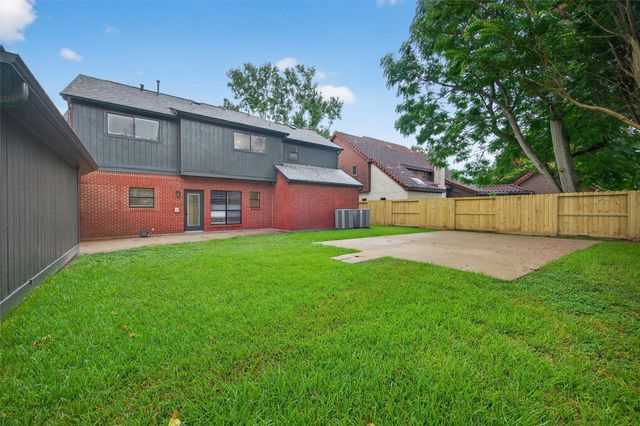 1730 Hodge Lake Lane, Sugar Land, TX 77478