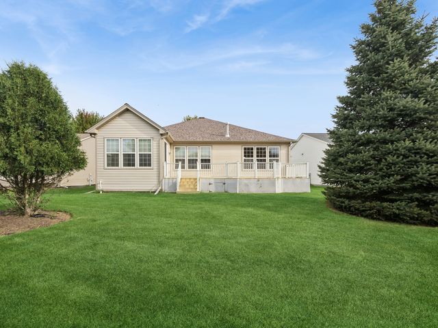 2173 Sandpiper Way, Elgin, IL 60124