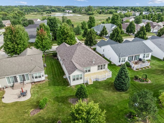 2173 Sandpiper Way, Elgin, IL 60124