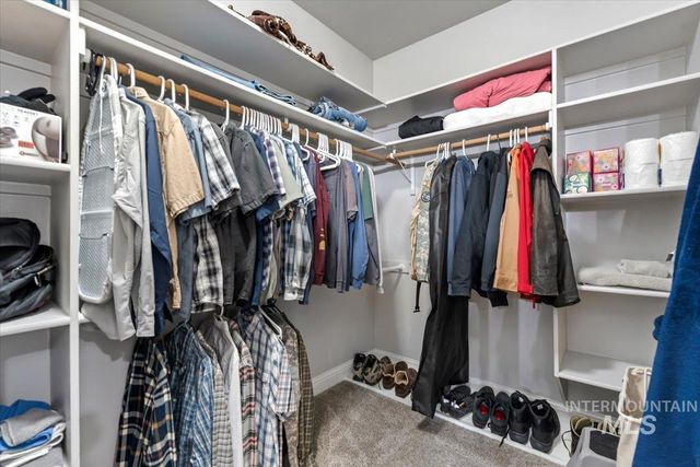 676 W Anton Dr, Meridian, ID 83646