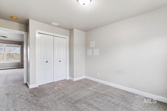 676 W Anton Dr, Meridian, ID 83646