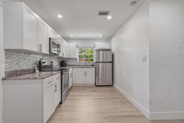 1657 SW 44th Avenue, Fort Lauderdale, FL 33317