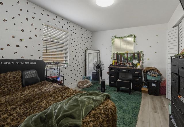 1657 SW 44th Avenue, Fort Lauderdale, FL 33317