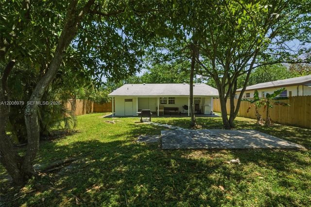 1657 SW 44th Avenue, Fort Lauderdale, FL 33317