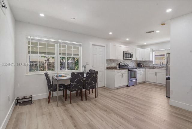 1657 SW 44th Avenue, Fort Lauderdale, FL 33317