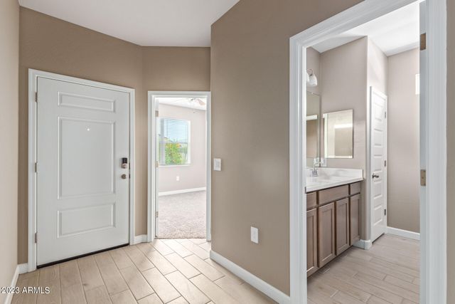 36501 N SENEPOL Street, San Tan Valley, AZ 85143
