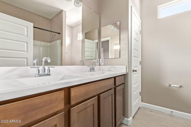 36501 N SENEPOL Street, San Tan Valley, AZ 85143