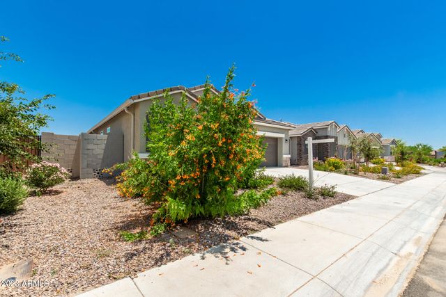 36501 N SENEPOL Street, San Tan Valley, AZ 85143