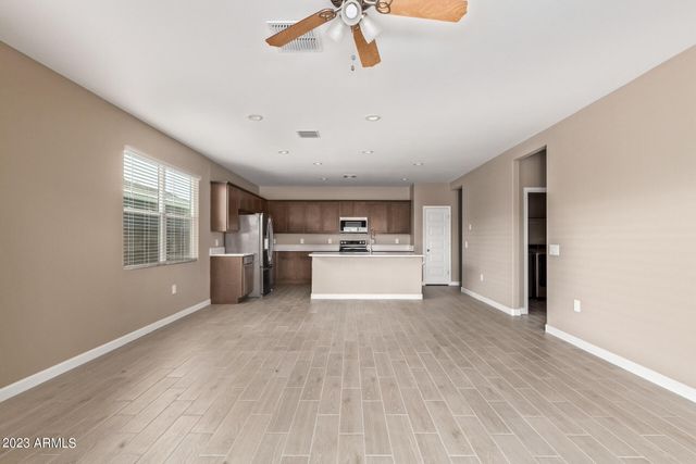 36501 N SENEPOL Street, San Tan Valley, AZ 85143