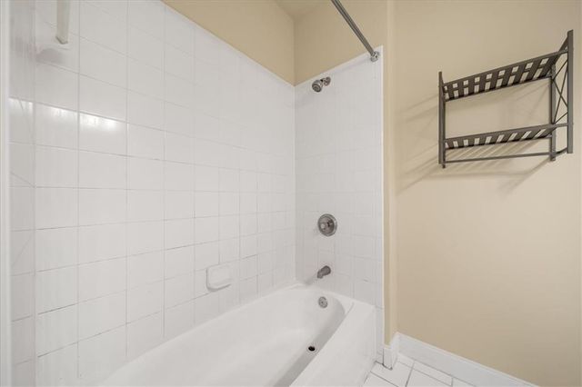 205 16th Street NW 18, Atlanta, GA 30363