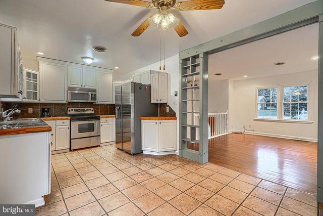 12 THRUWAY DR, Colora, MD 21917