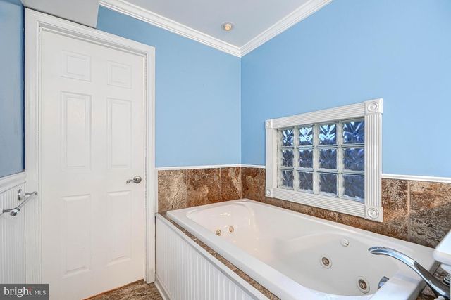 12 THRUWAY DR, Colora, MD 21917