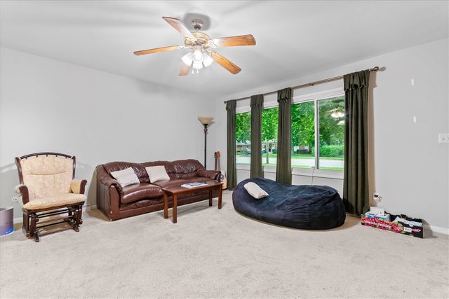 1015 N Maple Road, Ann Arbor, MI 48103