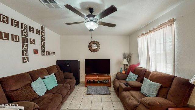 9113 SANDOVAL Court, El Paso, TX 79907