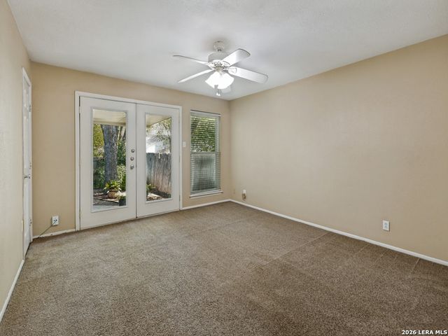 5718 LARKDALE DR, San Antonio, TX 78233