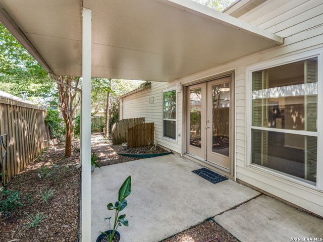 5718 LARKDALE DR, San Antonio, TX 78233