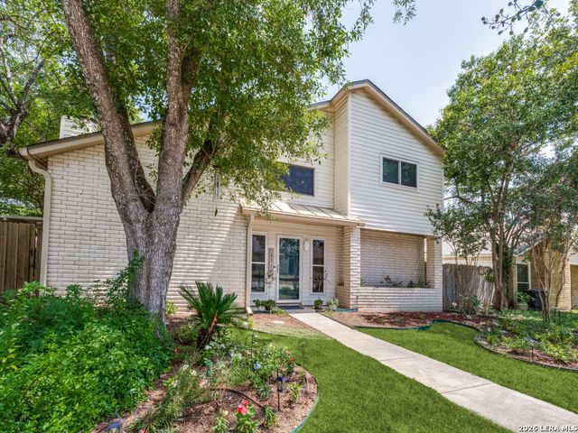 5718 LARKDALE DR, San Antonio, TX 78233
