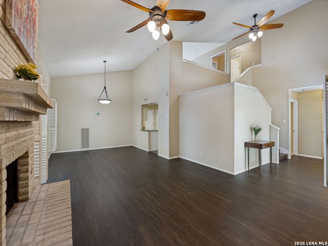 5718 LARKDALE DR, San Antonio, TX 78233