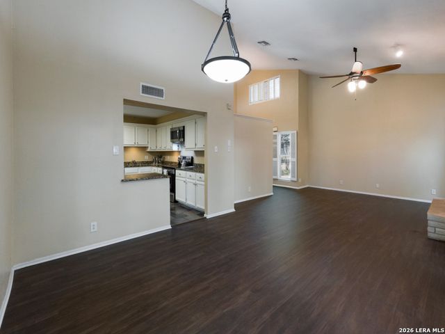 5718 LARKDALE DR, San Antonio, TX 78233