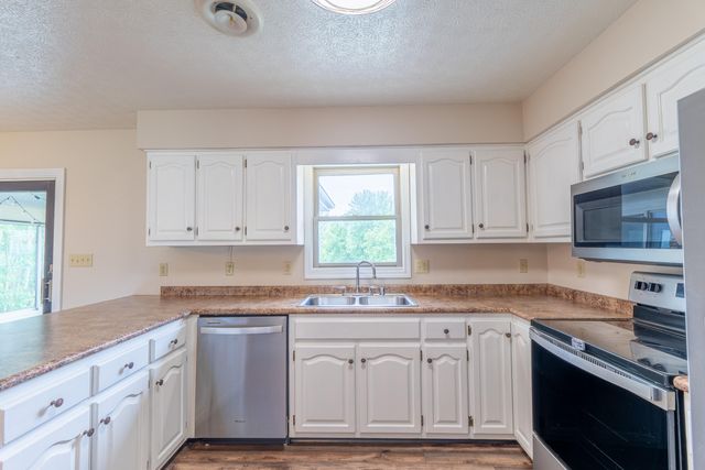 145 Kent Haven Drive, Somerset, KY 42503