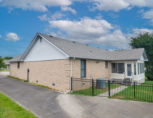 145 Kent Haven Drive, Somerset, KY 42503