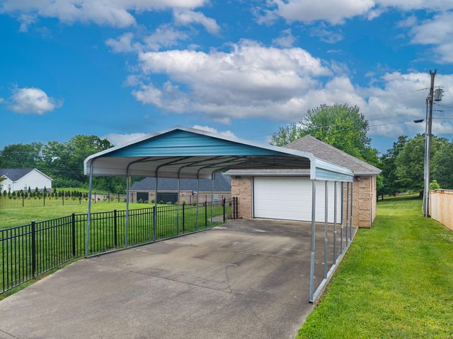 145 Kent Haven Drive, Somerset, KY 42503