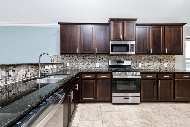 3050 Coreopsis Court, Dickinson, TX 77539