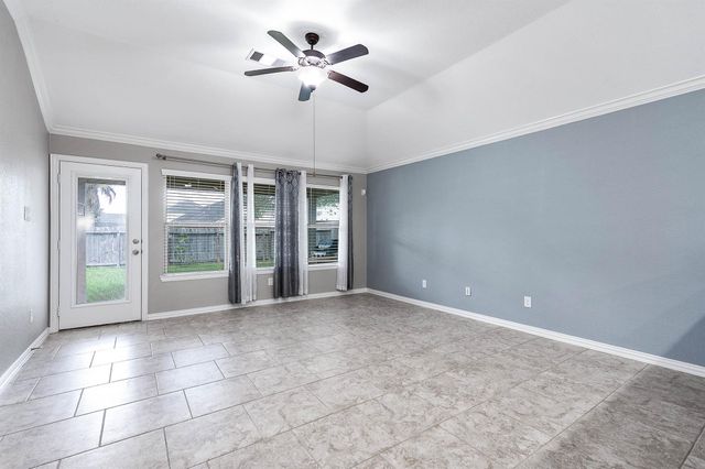 3050 Coreopsis Court, Dickinson, TX 77539