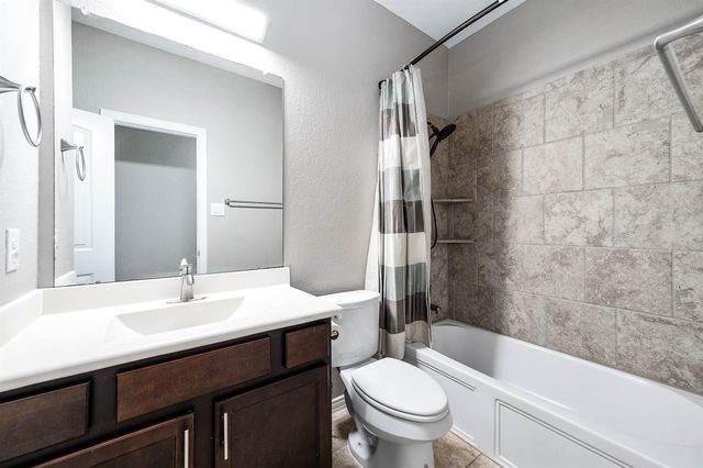 3050 Coreopsis Court, Dickinson, TX 77539