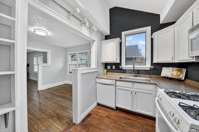 228 Tonti Street, South Bend, IN 46617