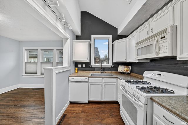 228 Tonti Street, South Bend, IN 46617