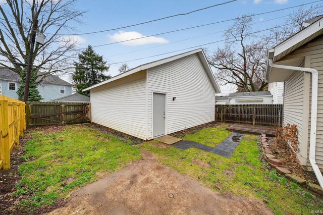 228 Tonti Street, South Bend, IN 46617