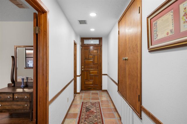 179 Stiewert Ln, Paige, TX 78659
