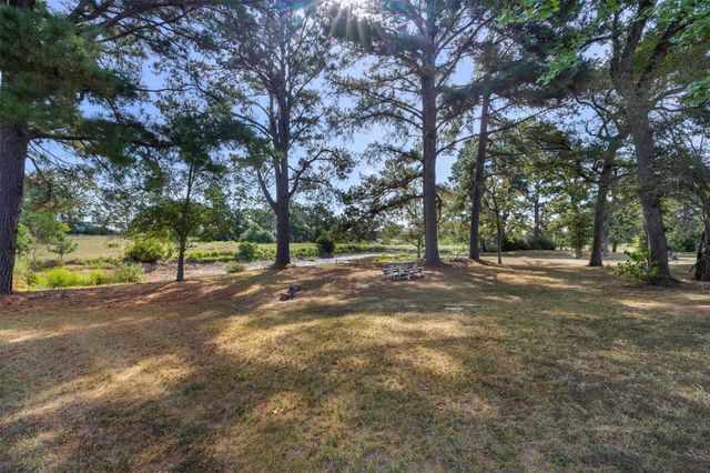 179 Stiewert Ln, Paige, TX 78659