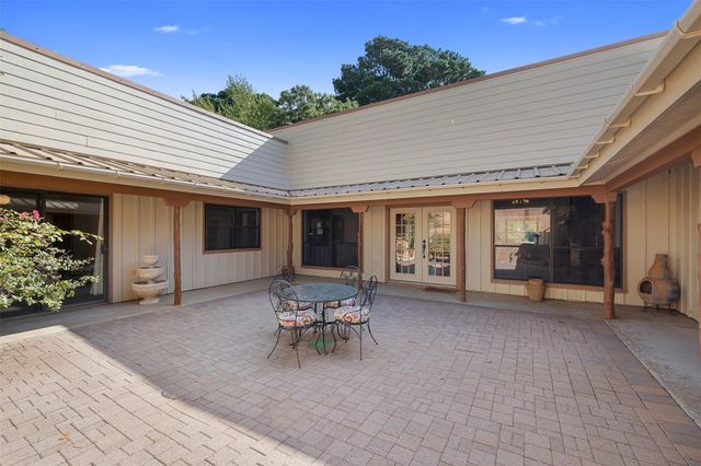 179 Stiewert Ln, Paige, TX 78659