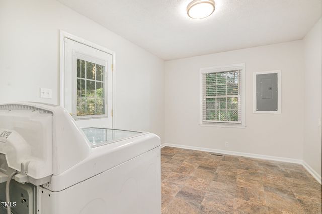 2425 Torcross Drive, Fayetteville, NC 28304