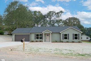 205 Southside Drive, Laurens, SC 29360