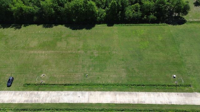 363 Le Belle Maison Drive, Raceland, LA 70301