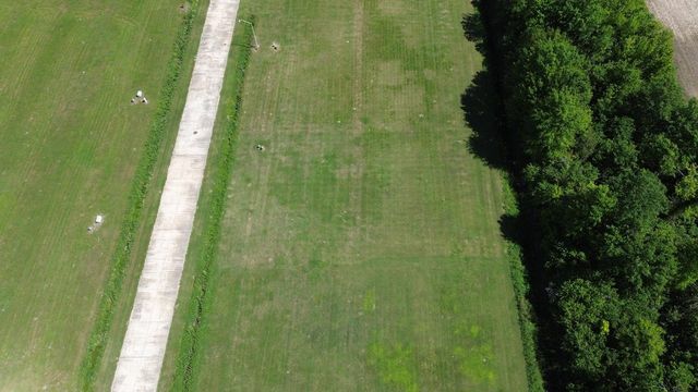 363 Le Belle Maison Drive, Raceland, LA 70301